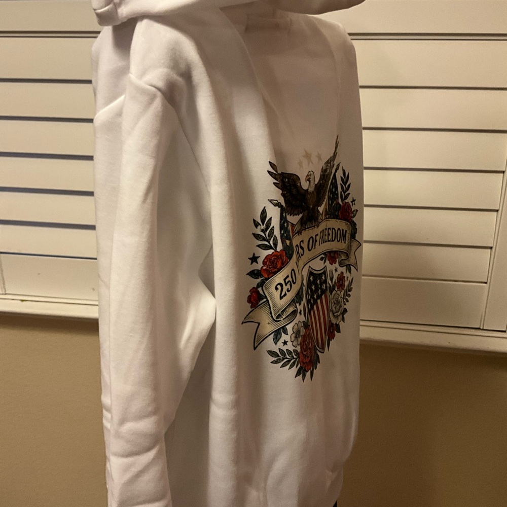 Handmade White Zip-Up Hoodie with Patriotic 250th Anniversary Flag Eagle Graphic - Picture 4 of 5